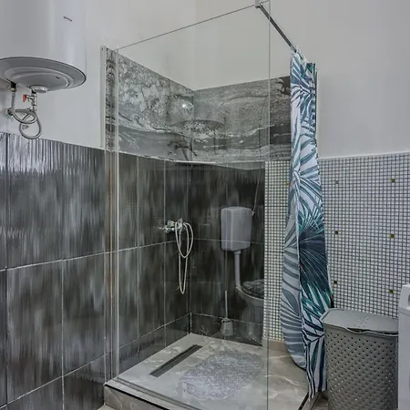 Lovely Townhouse - Happy Rentals Apartment
