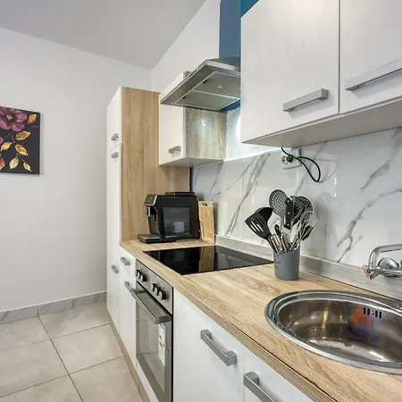 Lovely Townhouse - Happy Rentals * Pula